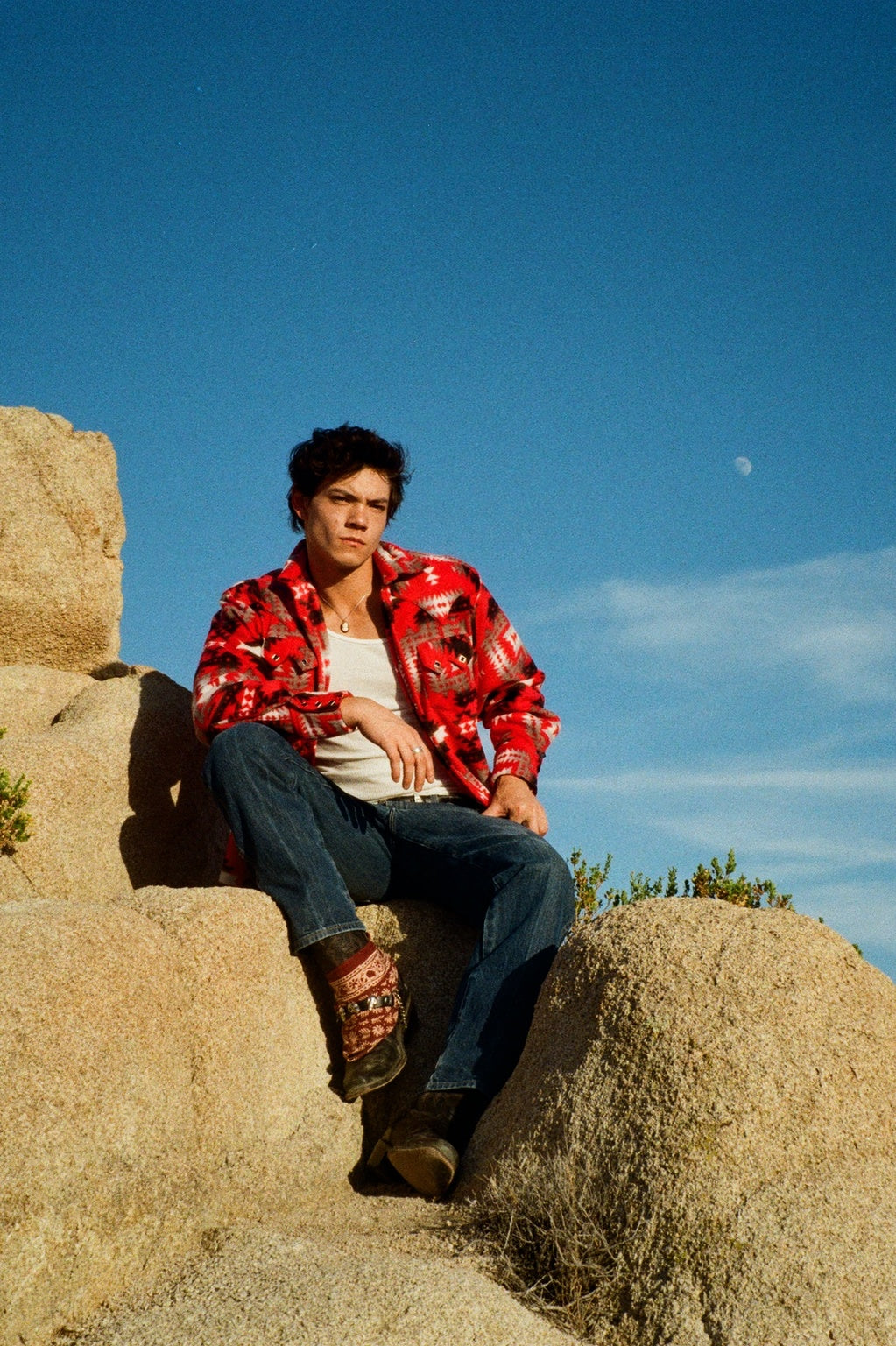Men's Native American Inspired Pattern Fleece Western Shirt in Red & Grey
