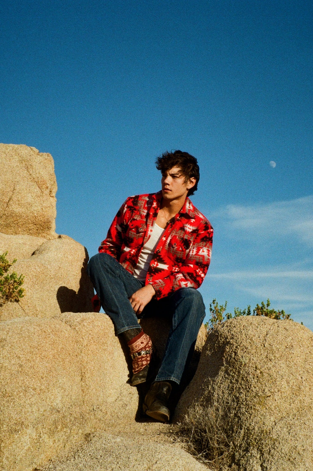Men's Native American Inspired Pattern Fleece Western Shirt in Red & Grey