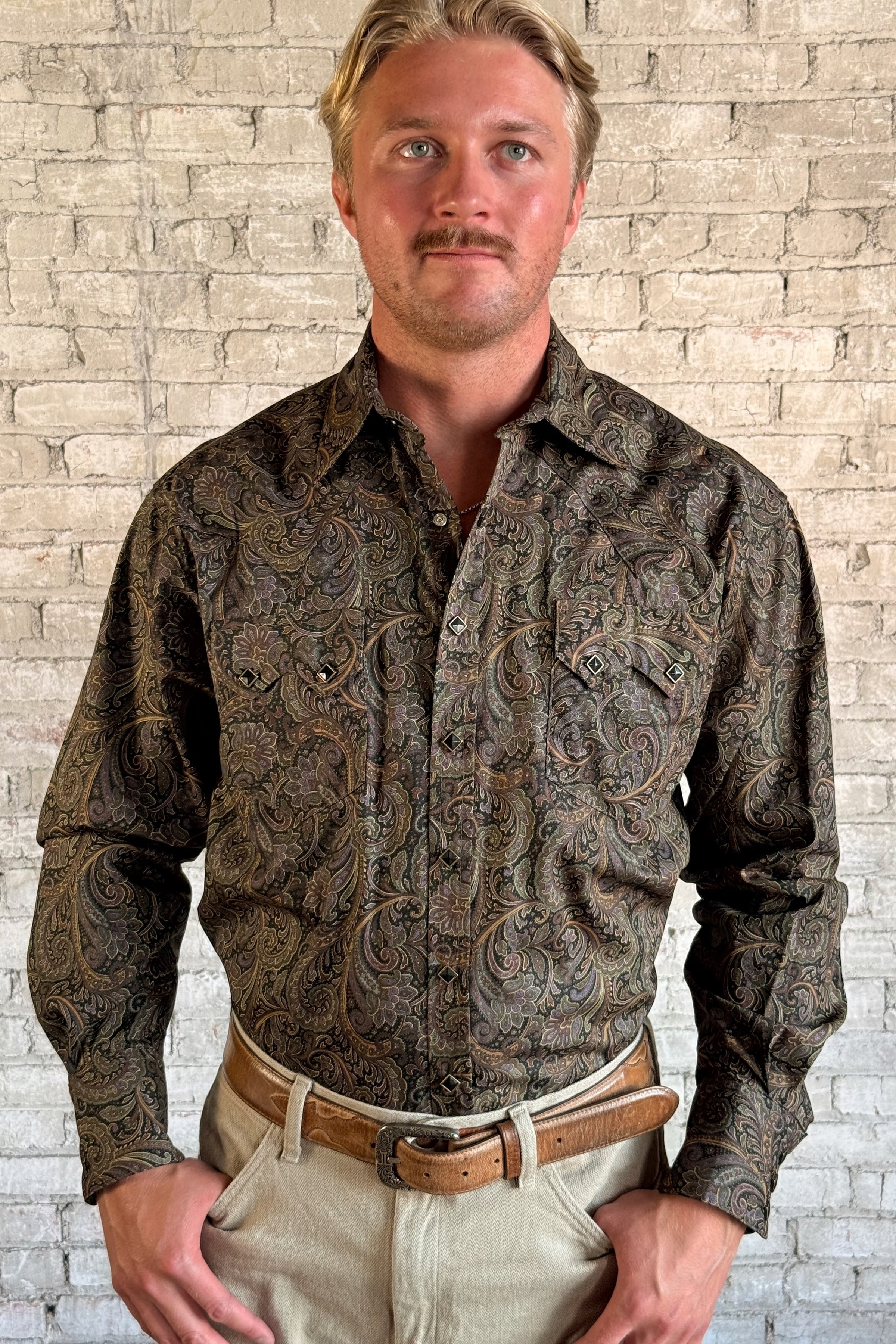 Men's Ornate Paisley Print Western Shirt in Brown