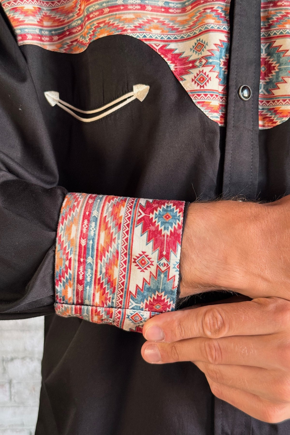 Men's Vintage 2-Tone Black & Native Pattern Embroidered Western Shirt