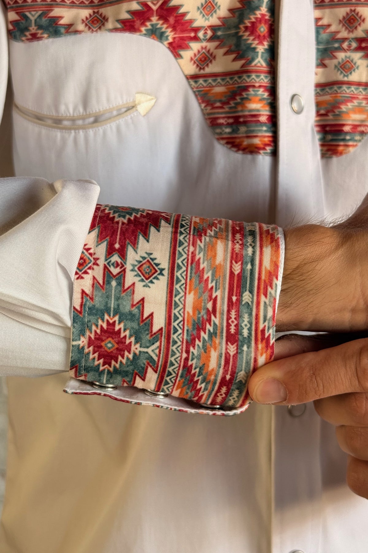 Men's Vintage 2-Tone White & Native Pattern Embroidered Western Shirt