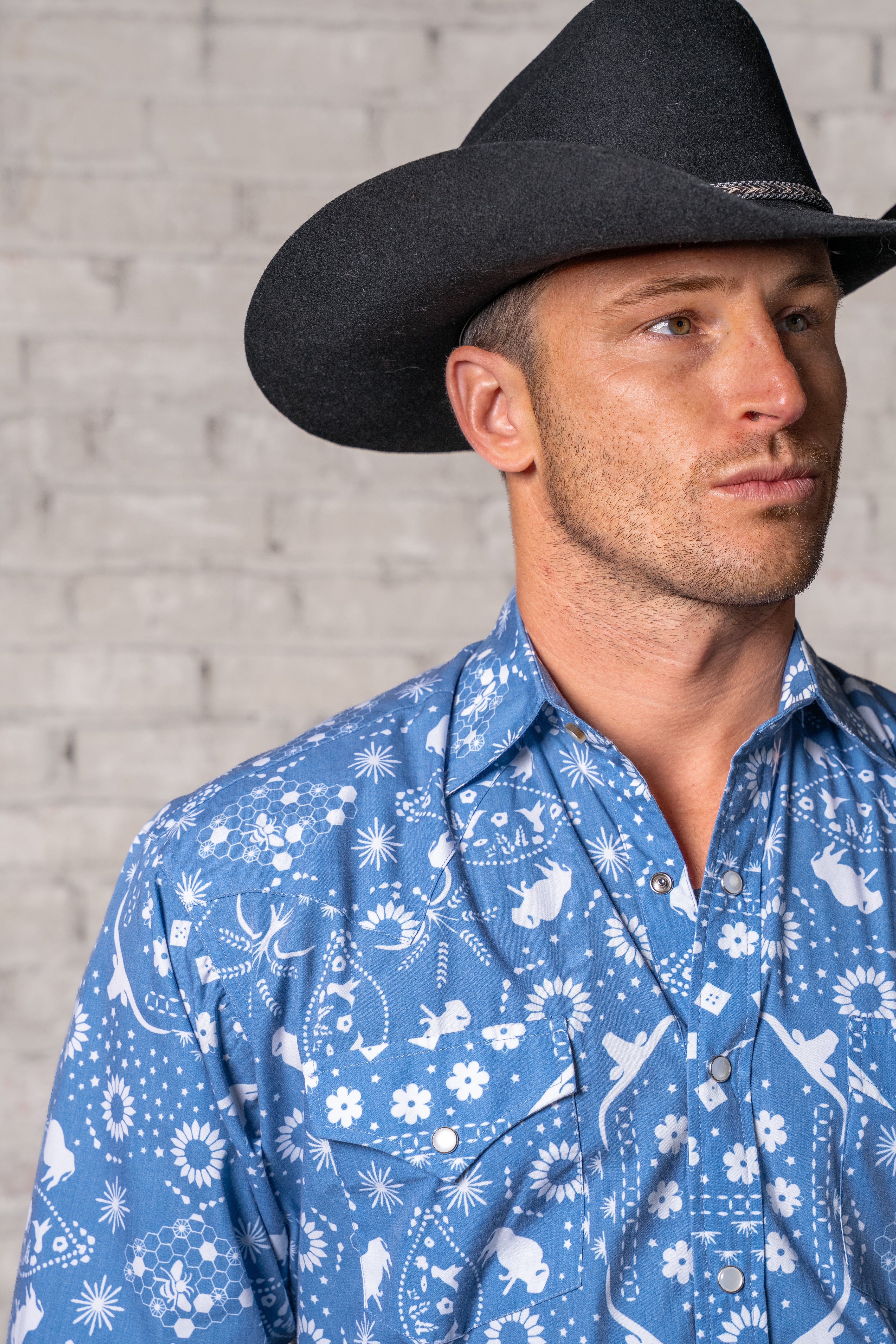 Rockmount Men's Blue Bison Print Western Dress Shirt