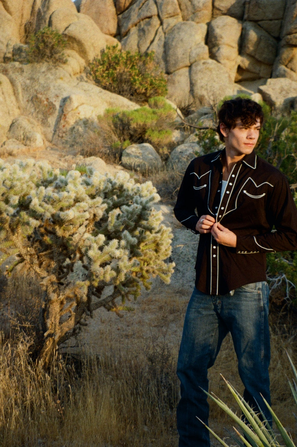 Men's Vintage Solid Black Western Shirt with Piped Lightning Yokes