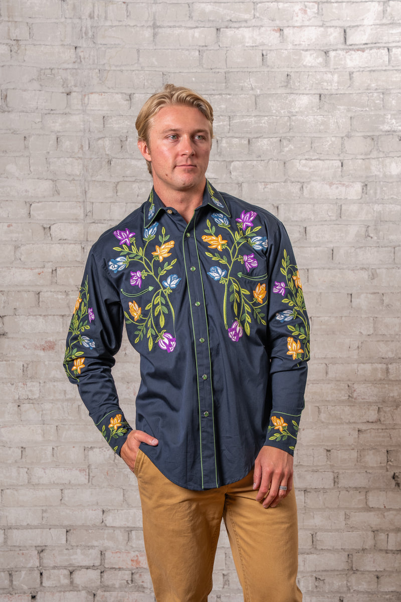 embroidered dress shirt Men's Vintage Navy Floral Crochet Western Twice Upon A Time:Haylo Was Her Name Your new go-to denim Pantalon you can opt for