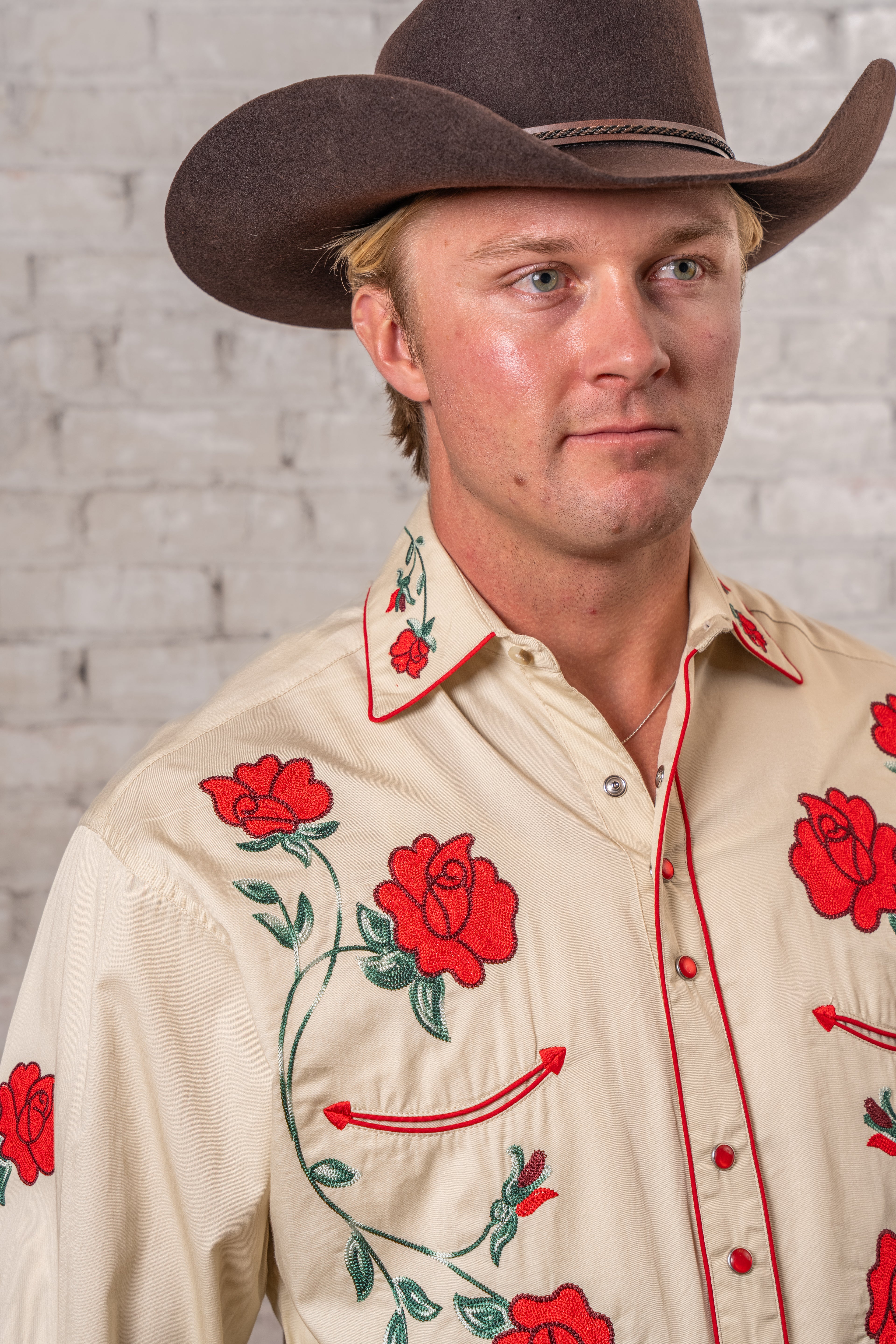 Rockmount Men's Vintage Khaki Crochet Red Floral Embroidered