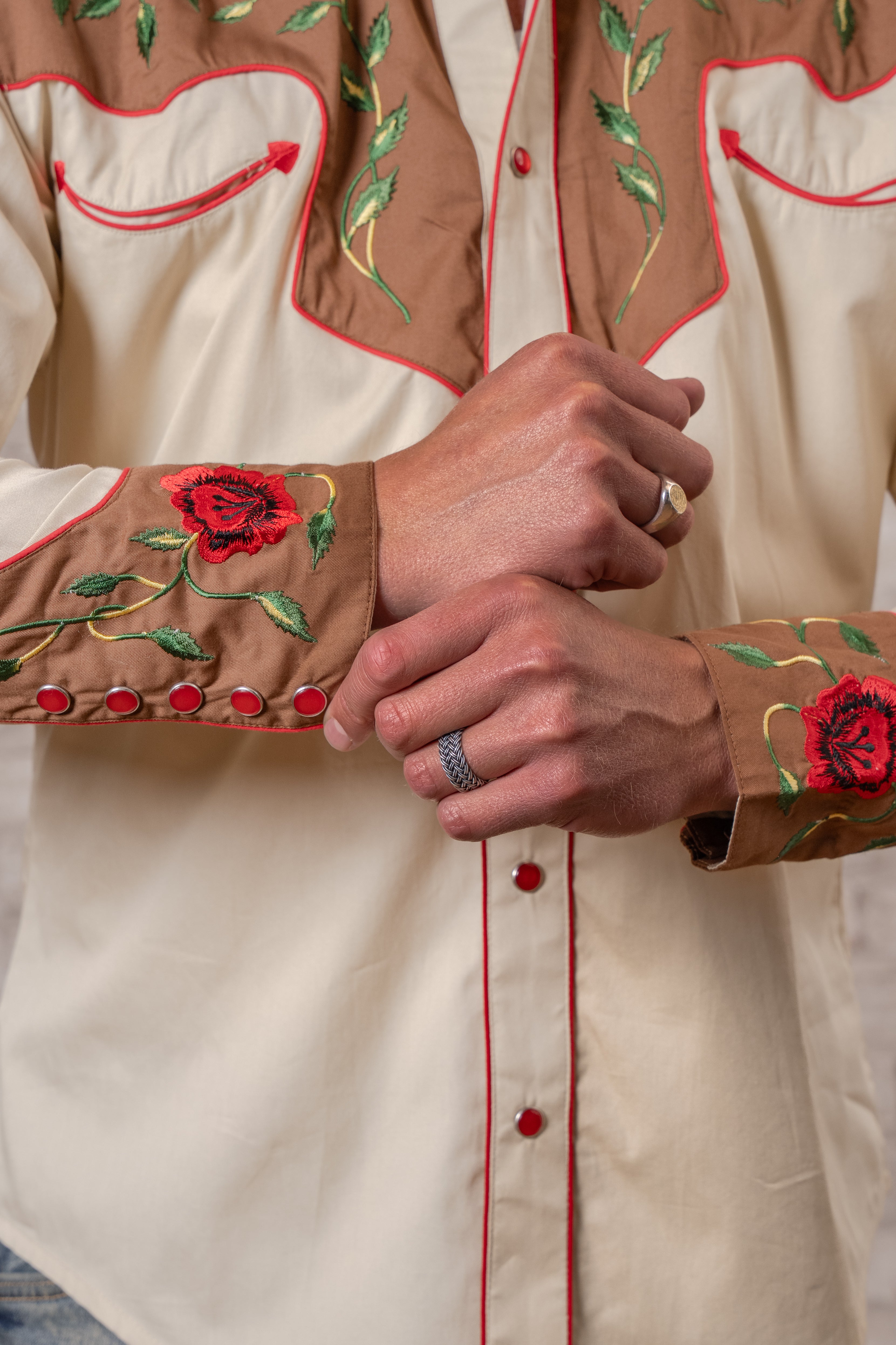 Rockmount Men's 2-Tone Tan & Brown Floral Embroidery Western Shirt