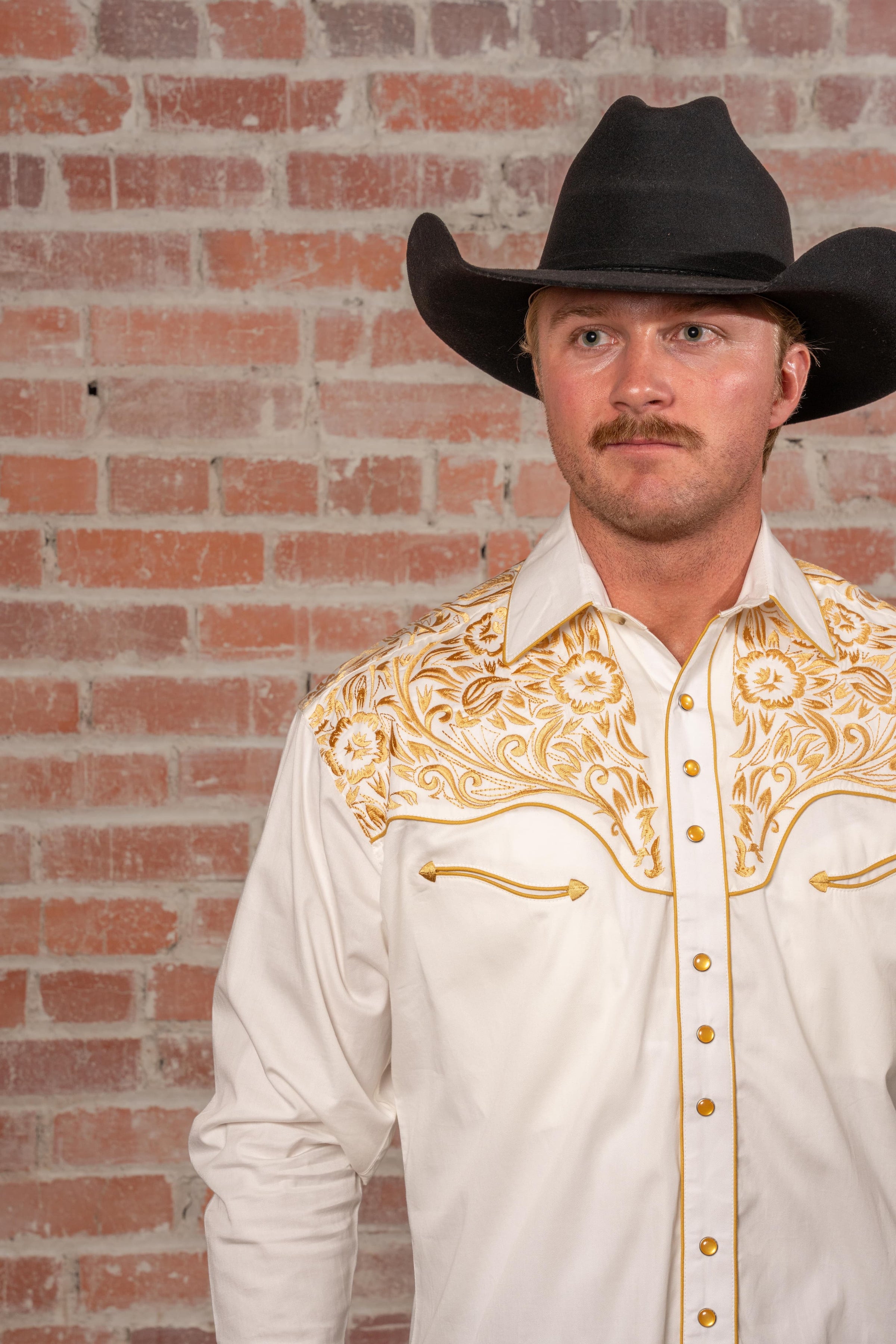 Men's Vintage Ivory and Gold Tooling Embroidered Western Shirt