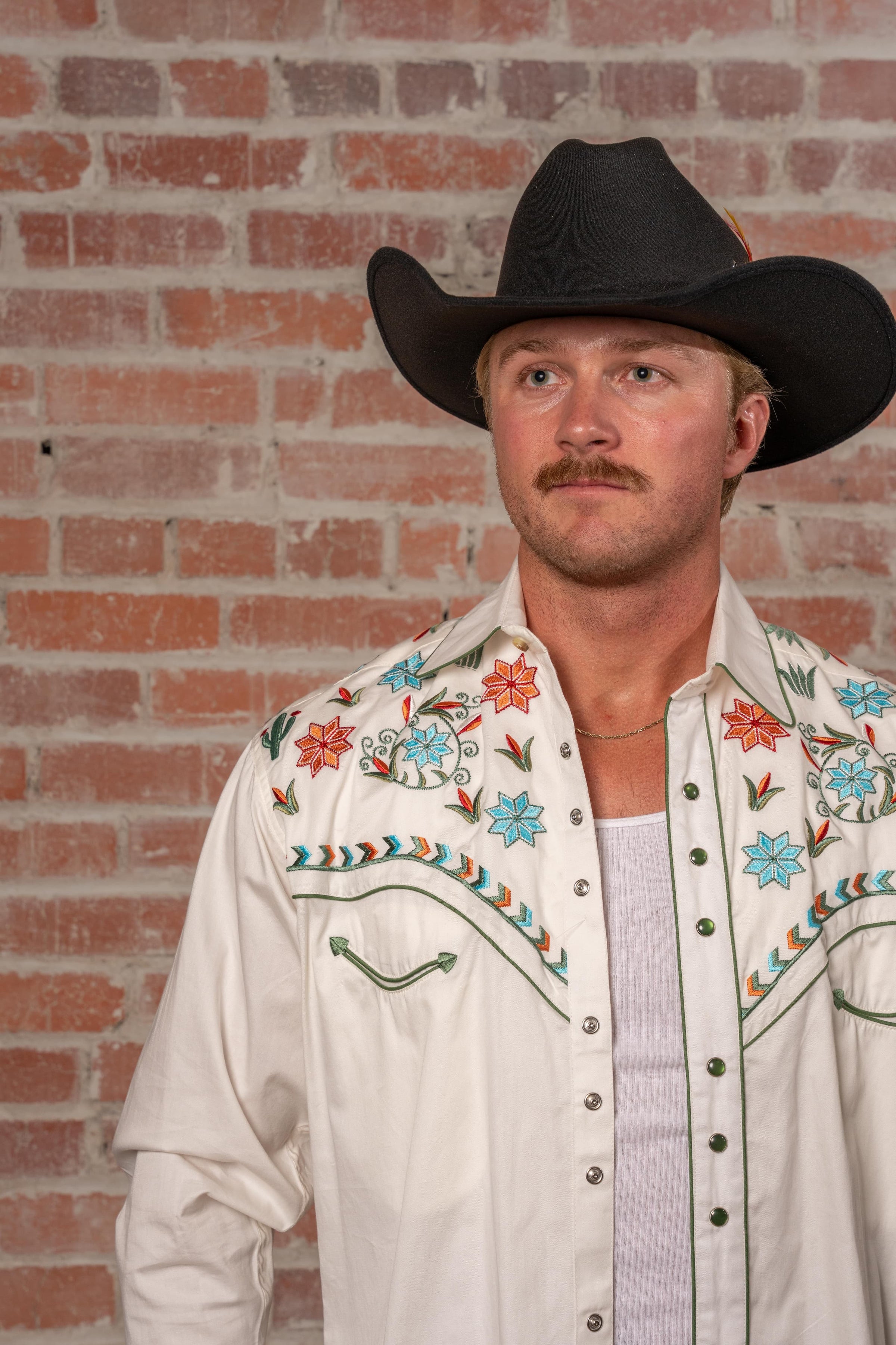 Men’s Ivory Agave Cactus Floral Embroidered Western Shirt