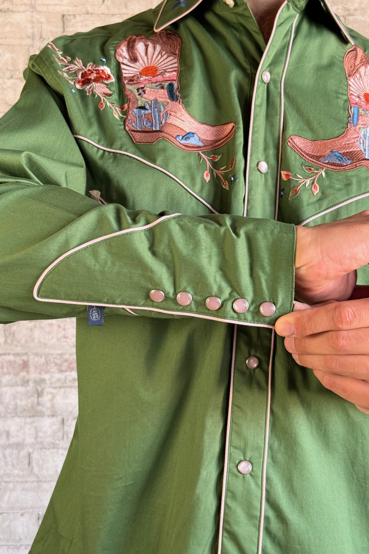 Men’s Green Sunrise Boot & Floral Embroidered Western Shirt