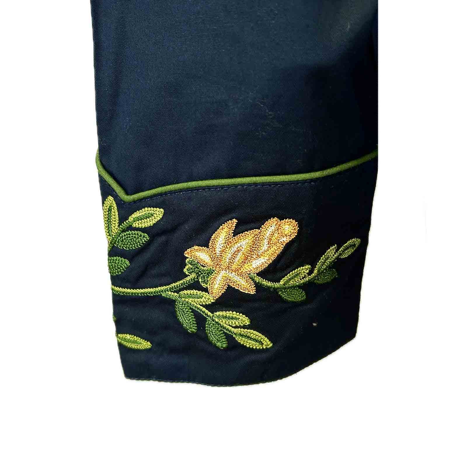 Rockmount Women's Floral Crochet Embroidery Cotton Western Shirt