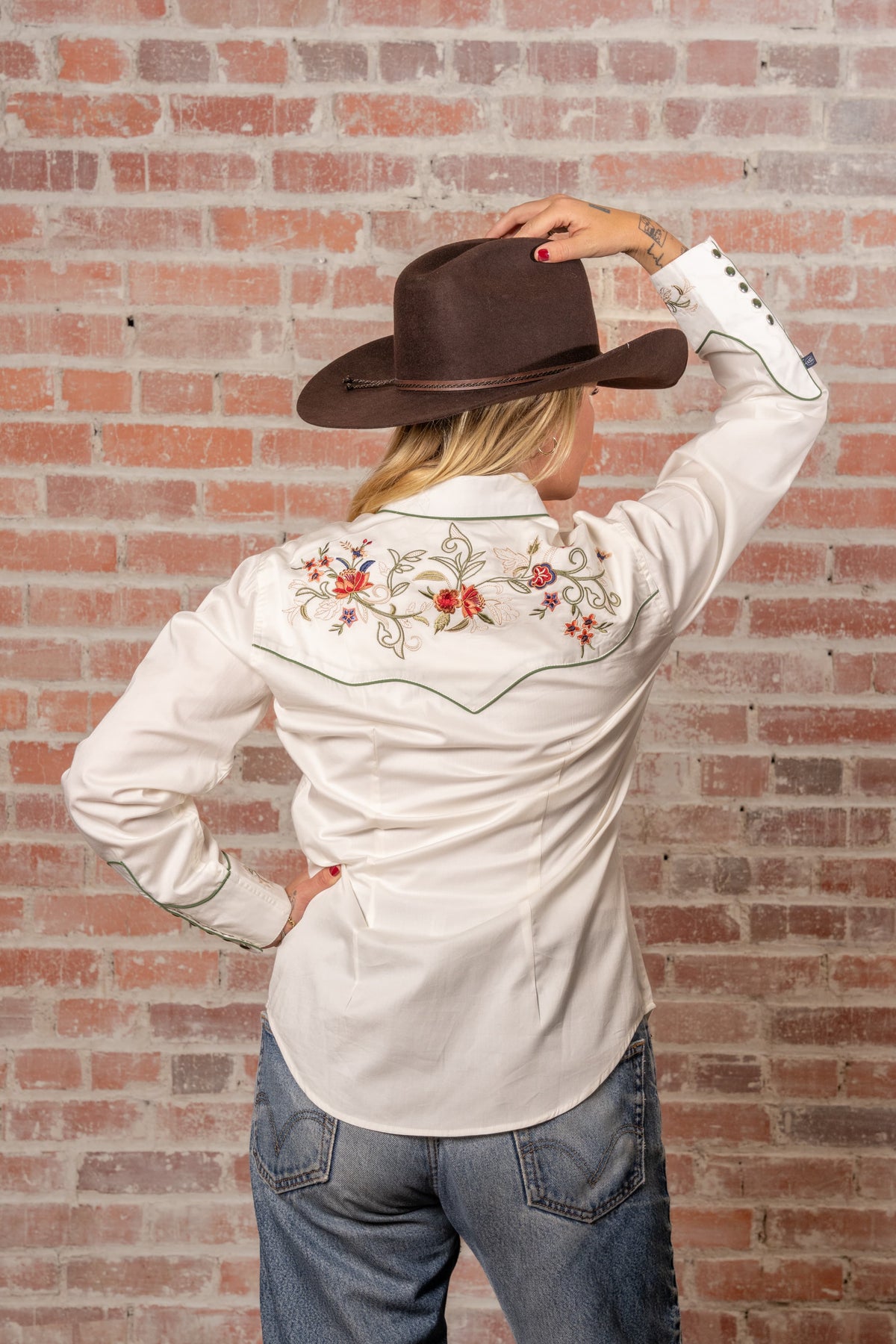 Women's Ivory Floral Embroidered Western Shirt