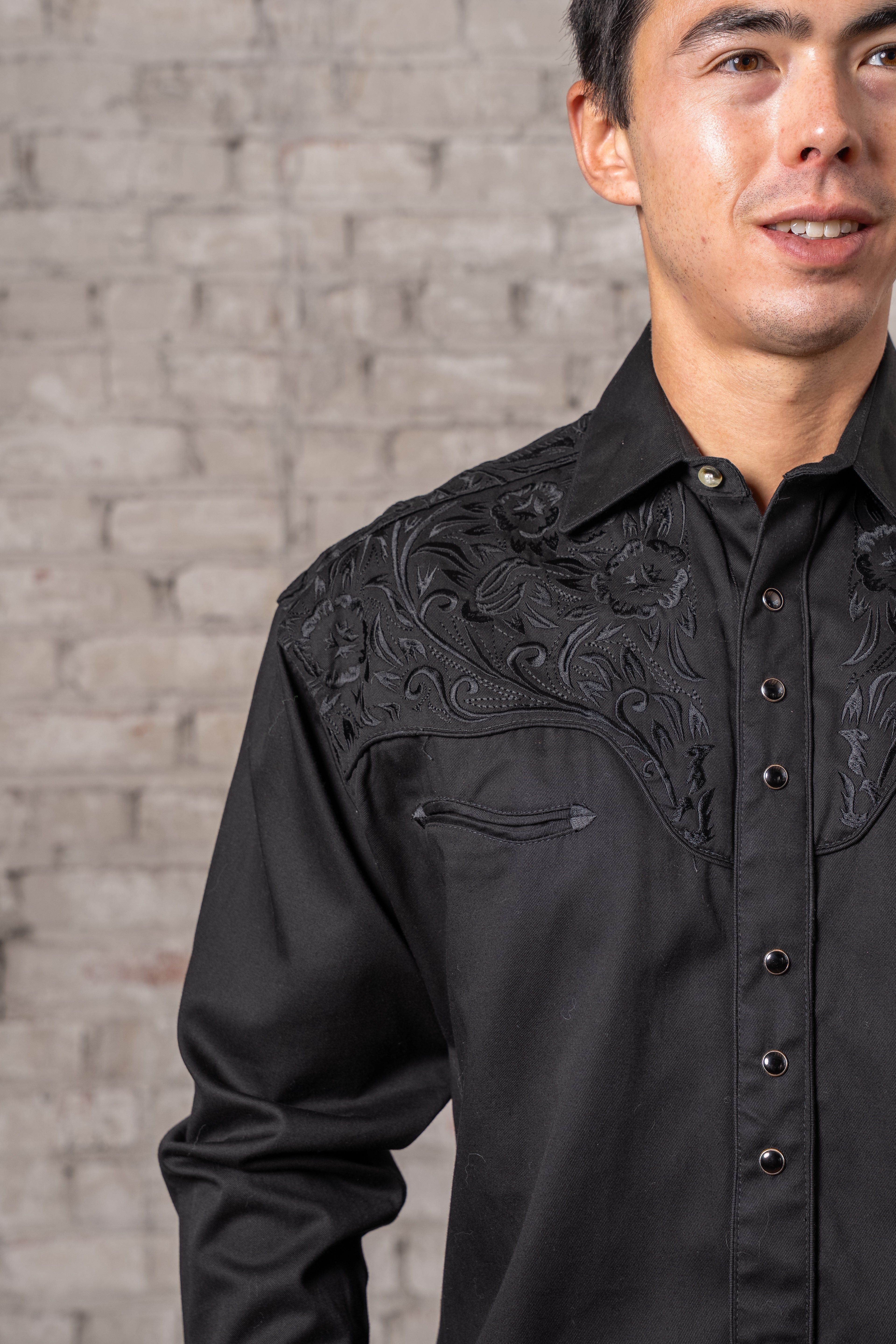 Rockmount Men's Vintage Tooling Embroidered Black Western Shirt