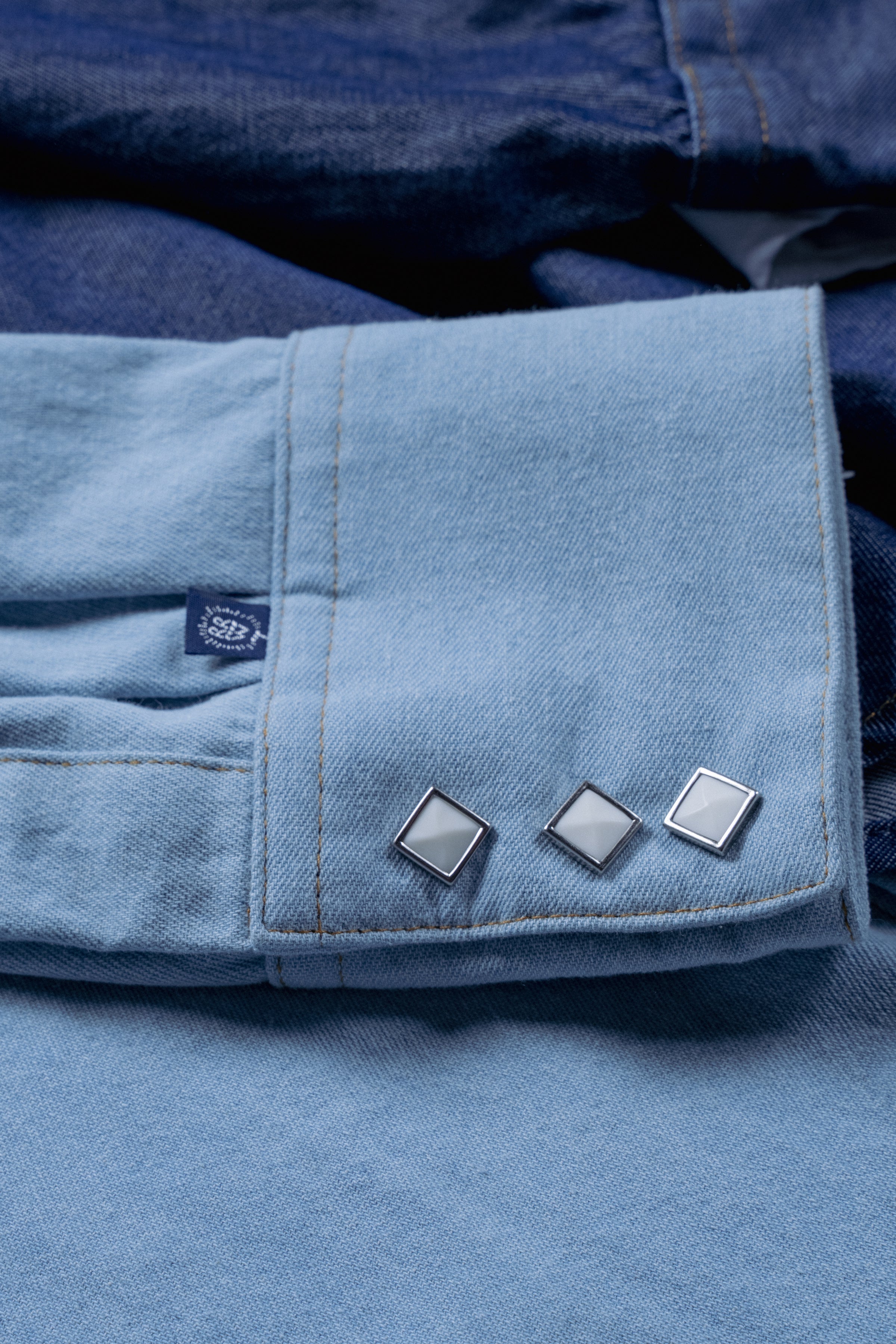 Men's Stonewashed Denim Sawtooth Western Shirt in Sky Blue